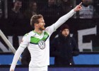 Andre Schuerrle hits hat-trick as Wolfsburg rout Hanover