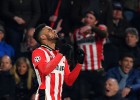 El PSV se deshace fácil (0-3) del Groningen y presiona al Ajax