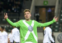 El Wolfsburgo se cansa de Bendtner