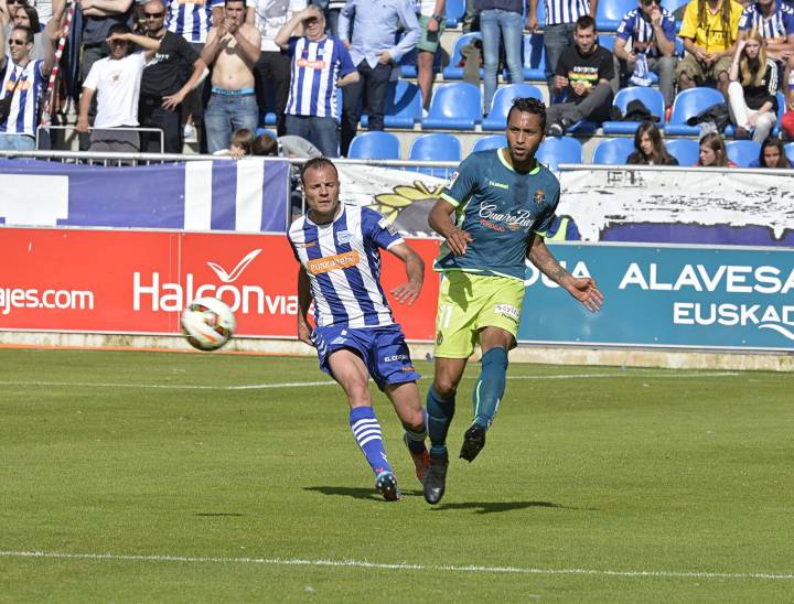 El Valladolid ganó la mitad de sus visitas a Vitoria en Segunda
