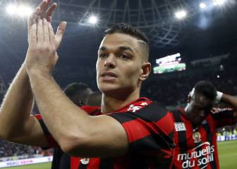 El Barça se reunió varias veces por Ben Arfa, pero tiene dudas