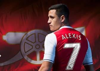 El Arsenal presenta equipación y Alexis posa con la 