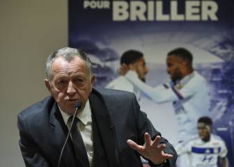 Aulas no descarta vender a Lacazette al PSG: '¿Por qué no?'