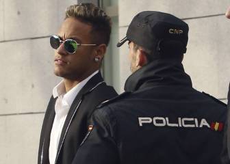Los padres de Neymar esperan una notificación oficial