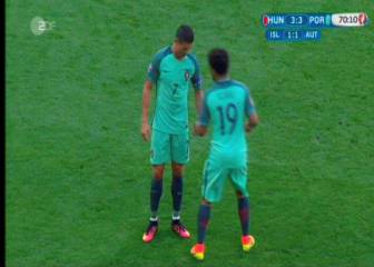 Eliseu le pasó una nota a Cristiano durante el partido