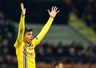 Sevilla sign 'Tucu' Correa