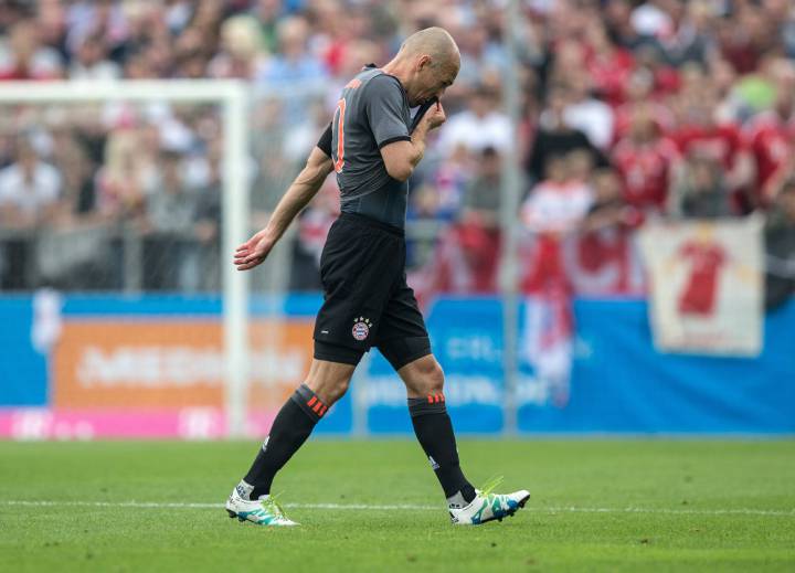 Primera molestia para Ancelotti: Robben, seis semanas fuera
