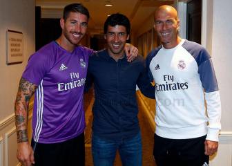 Raúl pays Madrid a surprise visit at the team hotel
