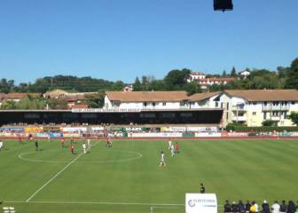 El Osasuna logra un meritorio empate tras jugar 40' con diez