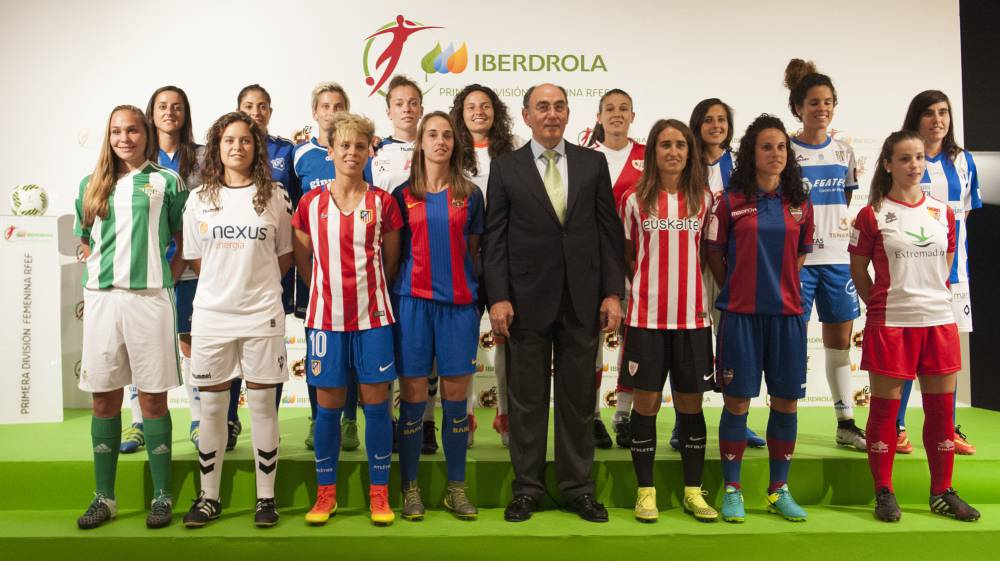 maximizar triángulo Impresión Fútbol femenino: Iberdrola, nuevo patrocinador de la Primera División  femenina - AS.com