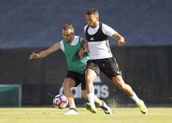 Lim autorizó al Barcelona para negociar con Alcácer