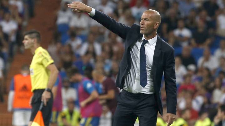Zidane: "James improved the team; he's staying here"