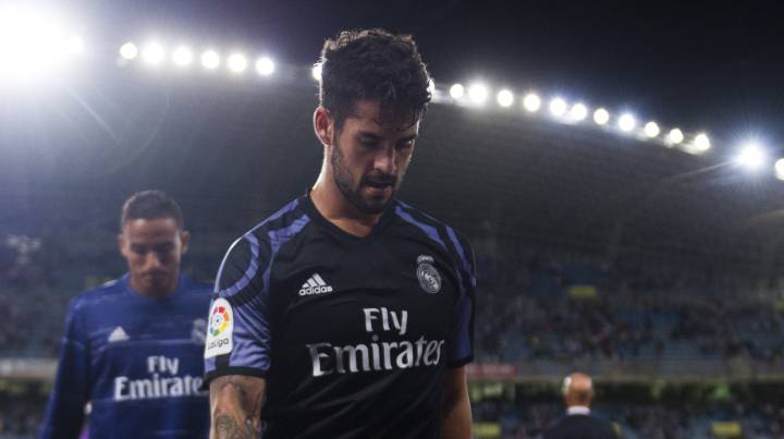 Real Madrid receive offer from Spurs for Isco