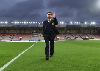 Van Gaal close to signing with Bundesliga strugglers