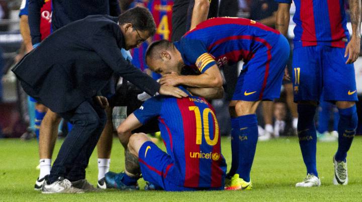 La lesión de Messi preocupa y deprime al FC Barcelona