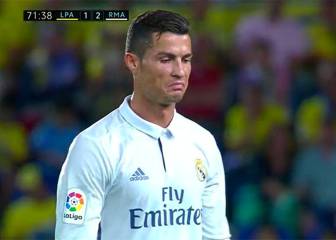 Cristiano Ronaldo livid at being taken off