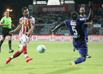 Molina debuta en el banquillo del Kolkata con un empate