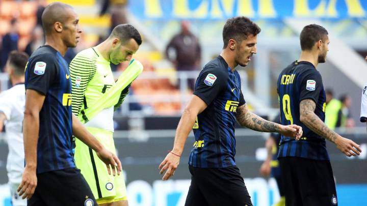 San Siro estalla contra el Inter tras la derrota ante el Cagliari
