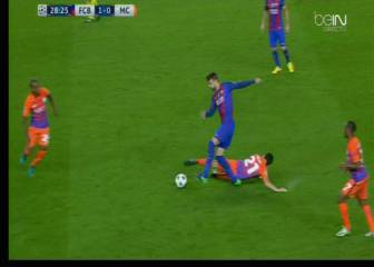 Alba and Piqué off injured before half-time