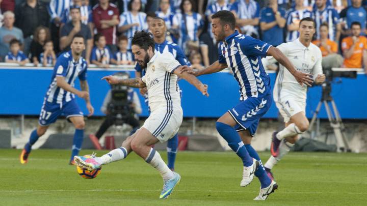 Ficticio engranaje Enciclopedia Real Madrid: Isco 'tira' de talismán: ha recuperado sus botas de 2013 -  AS.com