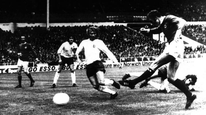 Historias del fútbol: El Rangers elimina milagrosamente al Sporting de  Lisboa (1971) - AS.com