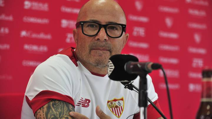 Sampaoli says Messi "is in a league all of his own"