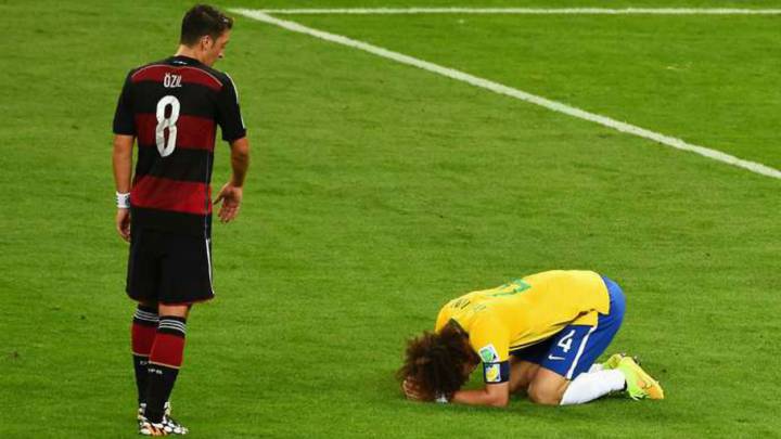 Brasil Alemania Ozil Desvela Que Le Dijo A David Luiz Tras El 7 1 Del Mundial 2014 As Com