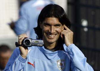 'Loco' Abreu bate un récord Guinness: ¡Ya suma 27 fichajes!