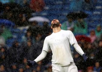 Bernabéu boos for Benzema