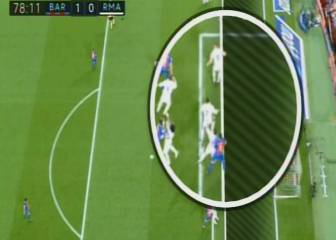 Posición dudosa de Luis Suárez en el gol del Barcelona
