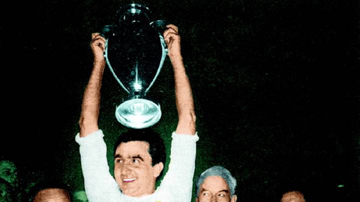 Miguel Muñoz, con el primer trofeo de la Copa de Europa.