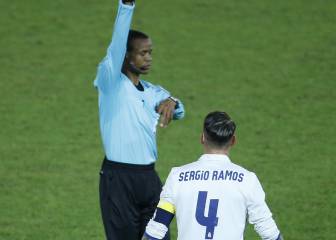 Janny Sikazwe explica por qué no expulsó a Ramos en la final