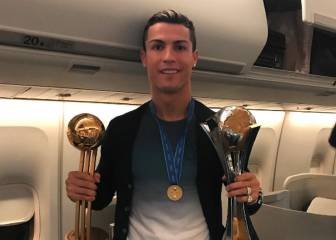 The newly-crowned world champions arrive home