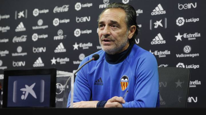 Prandelli, técnico del Valencia, en rueda de prensa