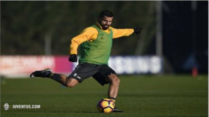 El venezolano Tomás Rincón ya se entrena con la Juventus