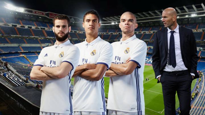 Zinedine Zidane, entrenador del Real Madrid, no podrá contar con Sergio Ramos, pero sí con Nacho, Pepe y Varane.