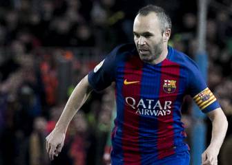 Iniesta substituted at half time with suspected strain
