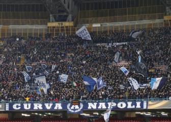 Locura en Nápoles: 6.000 hinchas se van a Madrid sin entrada
