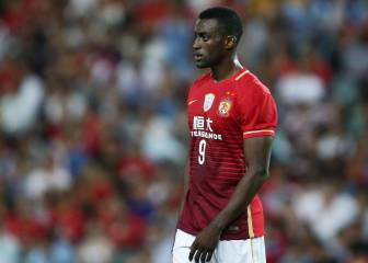 Leicester City considering move for Jackson Martínez