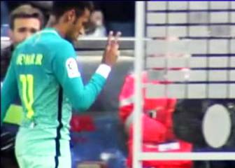 Neymar despidió al Calderón con un gesto provocador