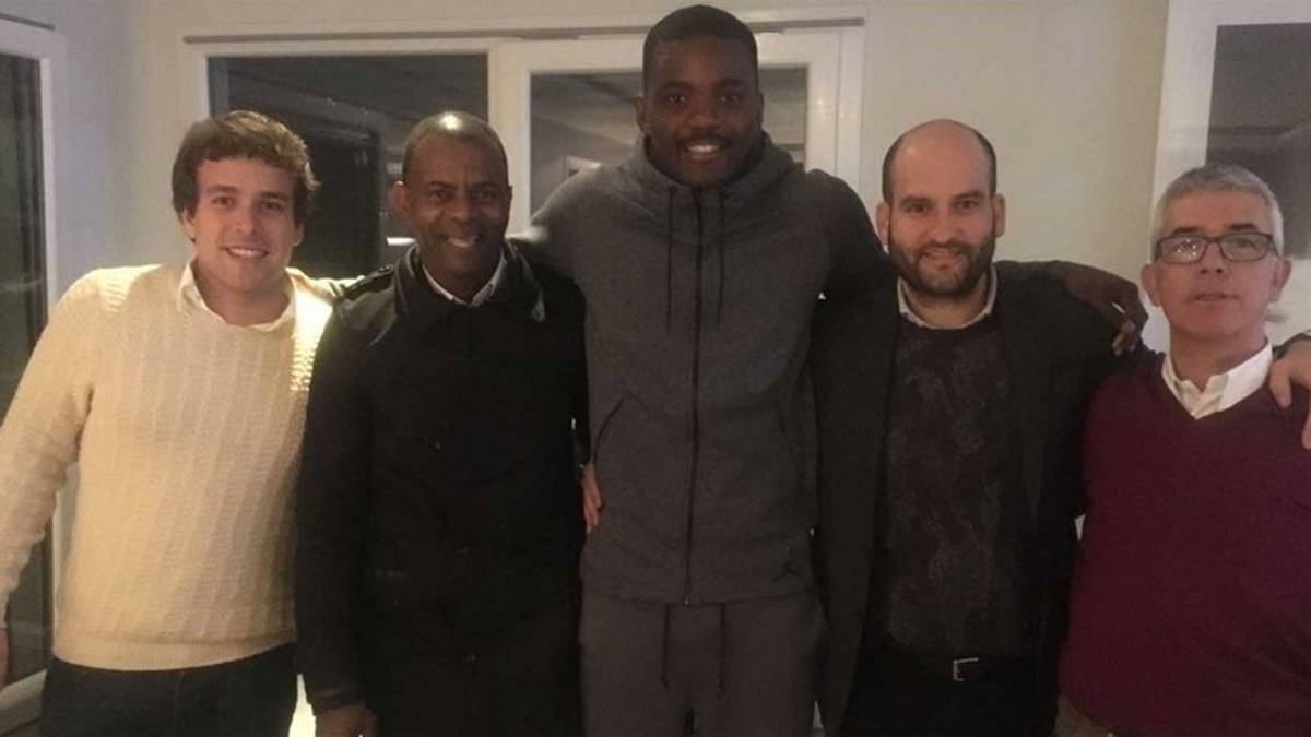 William Carvalho Signs With Pere Guardiola Soccer