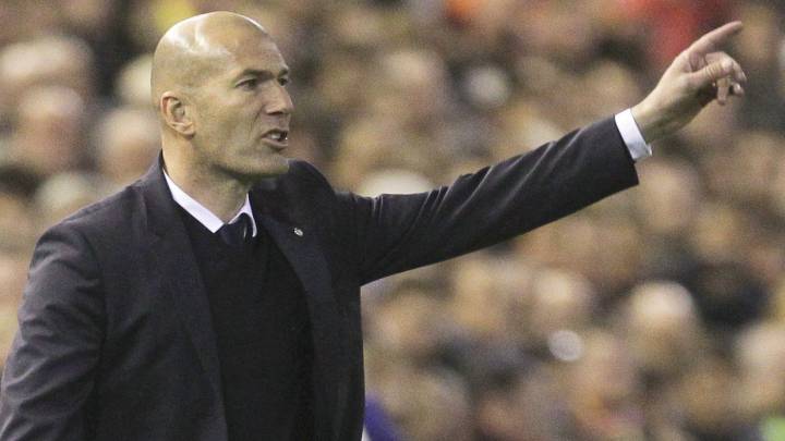 Zidane blasts Real Madrid's slow start in Valencia defeat