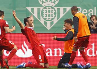 Sub Iborra earns Sevilla come-from-behind derby win at Betis