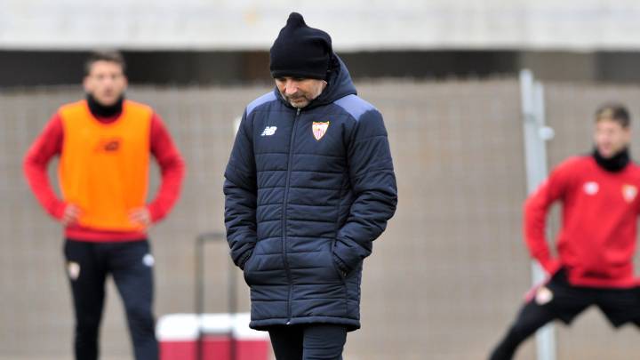 Sampaoli, técnico del Sevilla, durante un entrenamiento del equipo hispalense