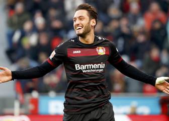 El agente de Çalhanoglu: 