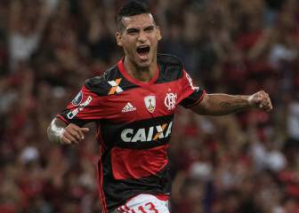 El peruano Miguel Trauco, el nuevo bombardero de Flamengo