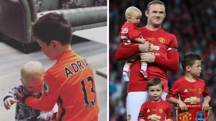 Kai, hijo de Wayne Rooney, con la camiseta del West Ham de Adrián.