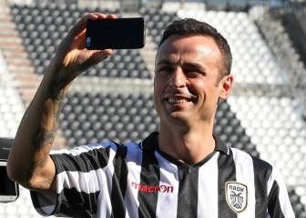 Berbatov volverá a los terrenos de juego a sus 36 años