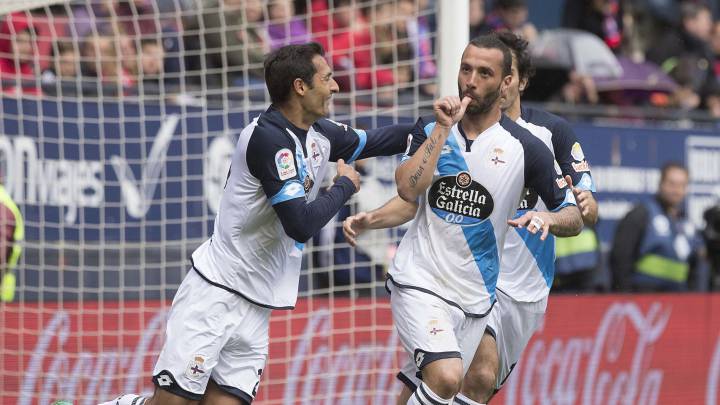 Borges y Guilherme celebran el primer gol del Depor contra Osasuna