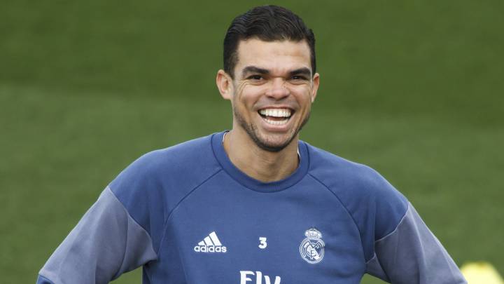 Pepe, en un entrenamiento con el Real Madrid.